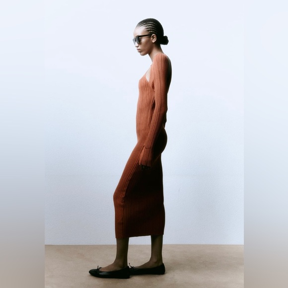 Zara Knit Dress - Picture 4 of 10